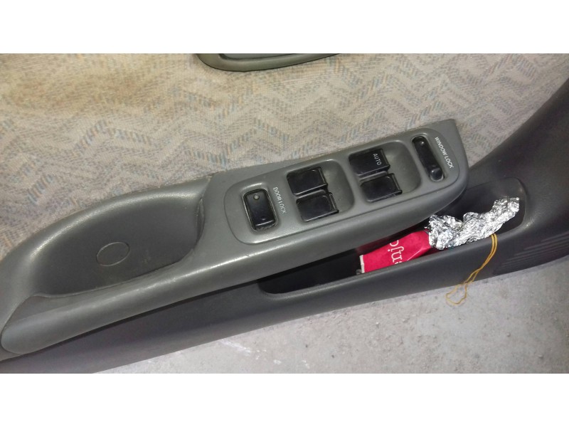 suzuki baleno berlina sy (eg) del año 2000