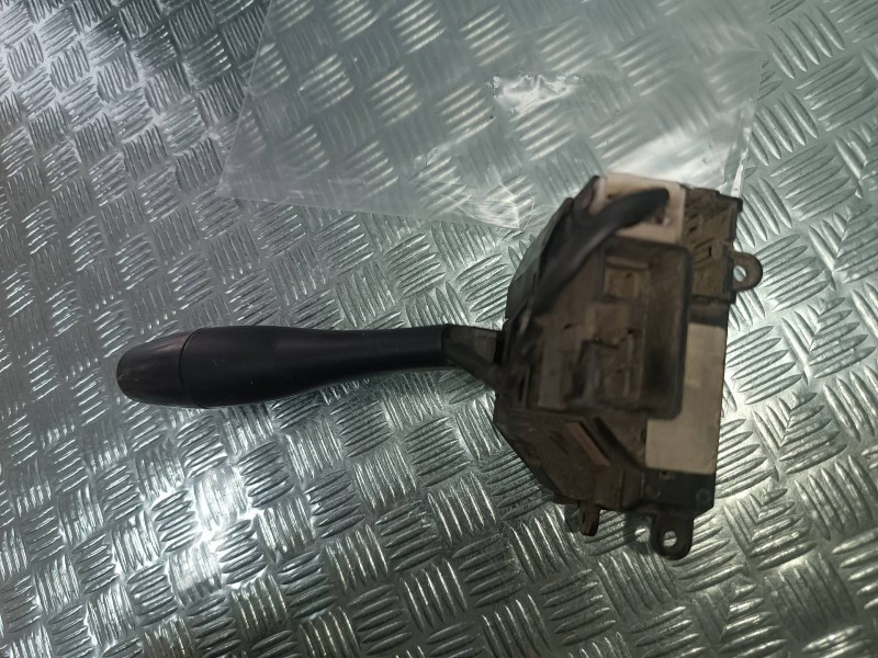 Recambio de mando luces para mitsubishi space star (dg0) 1900 di-d referencia OEM IAM 22B  