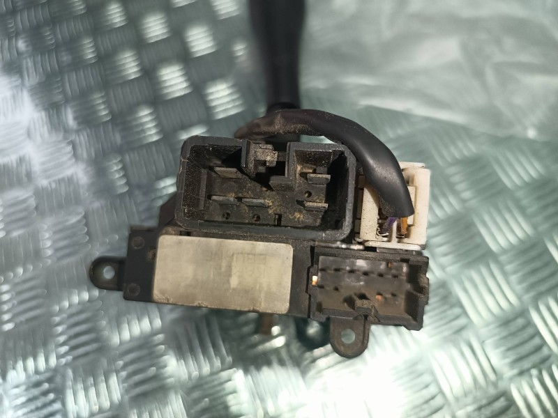 Recambio de mando luces para mitsubishi space star (dg0) 1900 di-d referencia OEM IAM 22B  