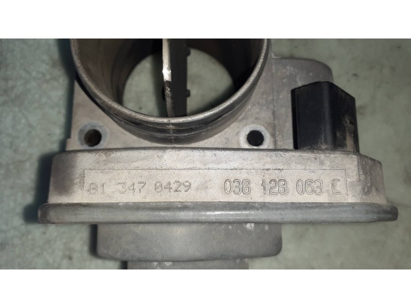 Recambio de caja mariposa para volkswagen polo (9n1) conceptline referencia OEM IAM 038128063C  B13470429