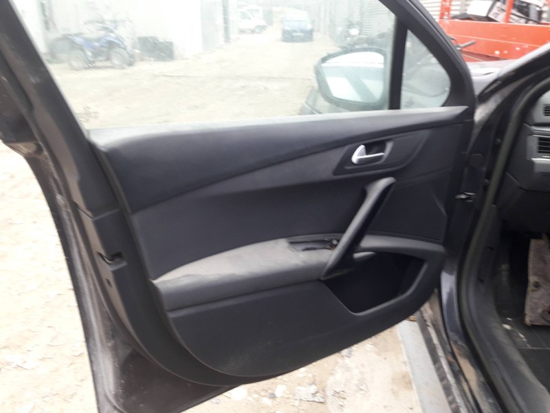 peugeot 508 del año 2012