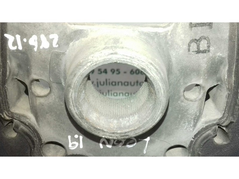 Recambio de volante para seat leon (1p1) stylance / style referencia OEM IAM 5P0419091AB 5P0419091C SIN MANDOS