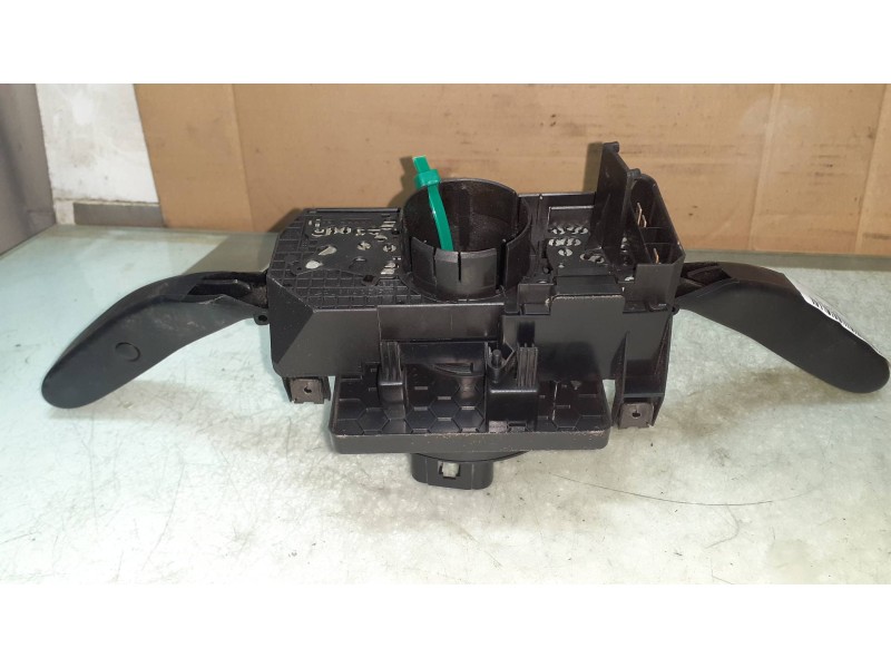 Recambio de mando luces para volkswagen polo (9n1) conceptline referencia OEM IAM 6Q0953503AF 203259ATW VALEO