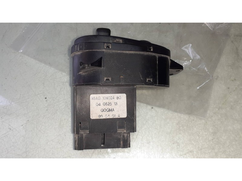 Recambio de mando luces para ford focus berlina (cak) ghia referencia OEM IAM 98AG13A024BG 04052513 990401A