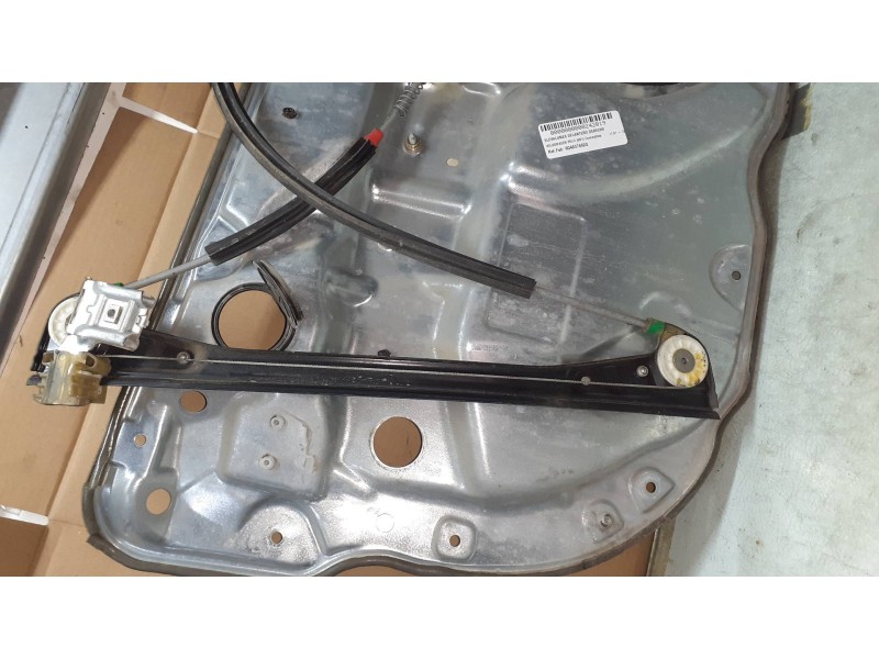 Recambio de elevalunas delantero derecho para volkswagen polo (9n1) conceptline referencia OEM IAM 6Q4837462G 6Q0837138 ELECTRIC