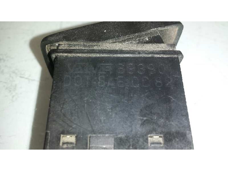 Recambio de warning para volkswagen jetta (165/167) cl referencia OEM IAM 693901  