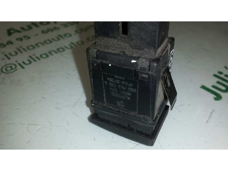 Recambio de warning para volkswagen polo (9n1) trendline referencia OEM IAM 6Q0953235A  