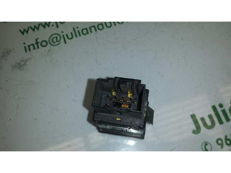 Recambio de warning para volkswagen polo (9n1) trendline referencia OEM IAM 6Q0953235A  