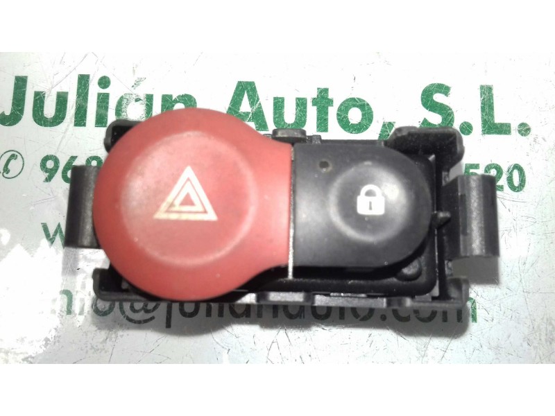 Recambio de warning para renault grand modus dynamique referencia OEM IAM 8200214896 8200483813 88300000