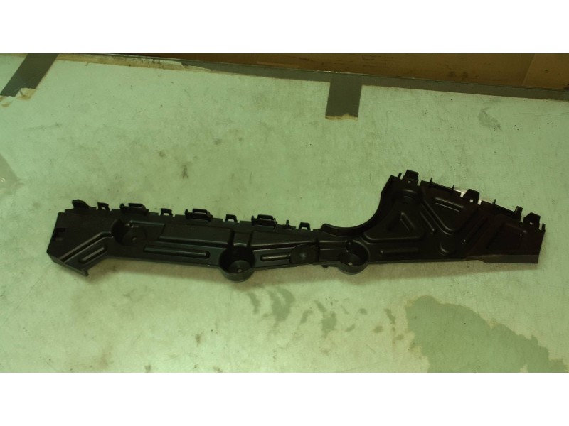 Recambio de molduras traseras para renault trafic furgón l1h1 2,7t referencia OEM IAM 852259463R 93867940 NUEVO Recambio de molduras traseras para renault trafic furgón l1h1 2,7t referencia OEM IAM 852259463R 93867940 NUEVO