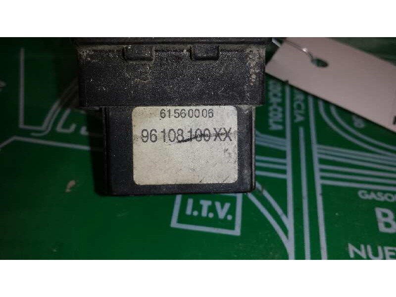 Recambio de mando luces para peugeot 405 berlina gld-turbo bolero referencia OEM IAM 96108100XX 61560006 NEIMAN