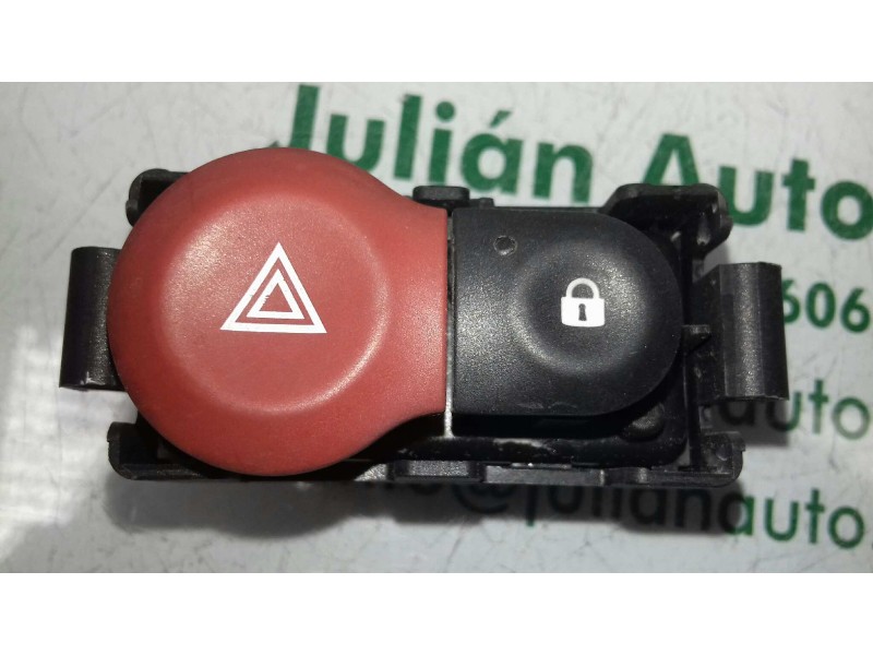 Recambio de warning para renault clio iii exception 2 referencia OEM IAM 8200214896 8200483813 88300000