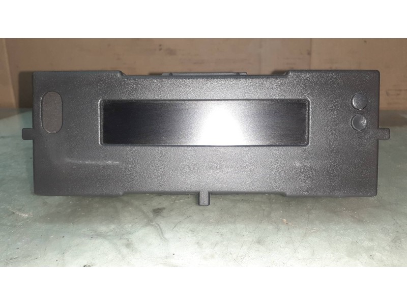 Recambio de pantalla multifuncion para renault clio iii authentique referencia OEM IAM 8200307273C 216751788 8200307273