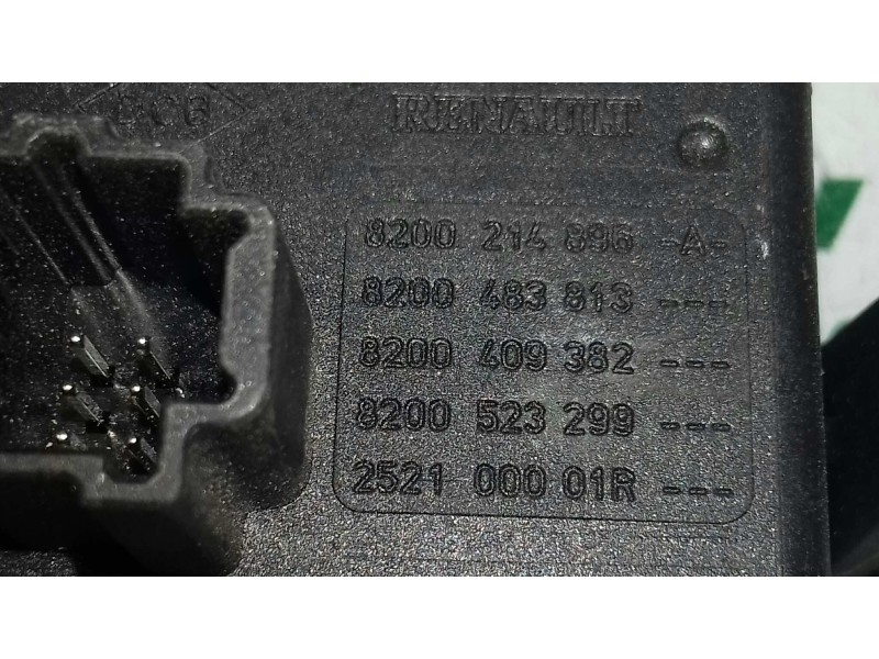 Recambio de warning para renault clio iii exception 2 referencia OEM IAM 8200214896 8200483813 88300000