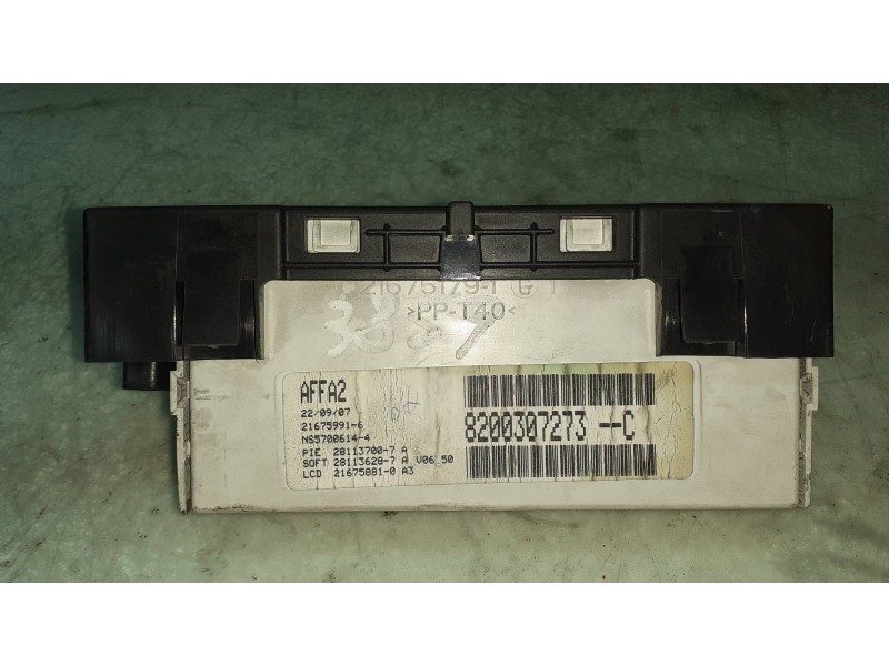 Recambio de pantalla multifuncion para renault clio iii authentique referencia OEM IAM 8200307273C 216751788 8200307273