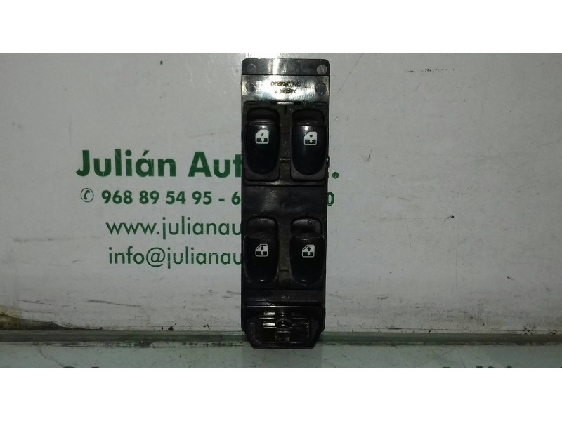 Recambio de mando elevalunas delantero izquierdo para hyundai accent (lc) crdi gl referencia OEM IAM 621W04570 621W10270 