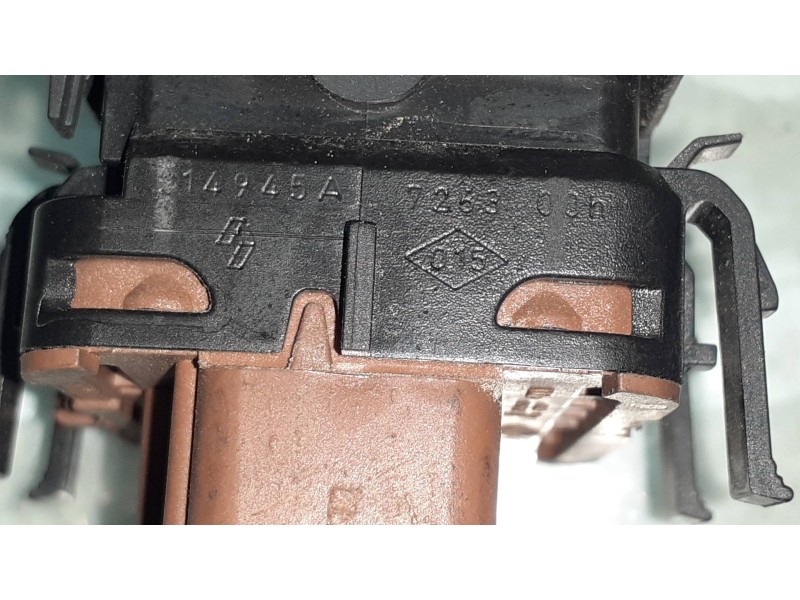 Recambio de mando elevalunas delantero izquierdo para renault clio iii authentique referencia OEM IAM 2650305 8200356541 MARRON