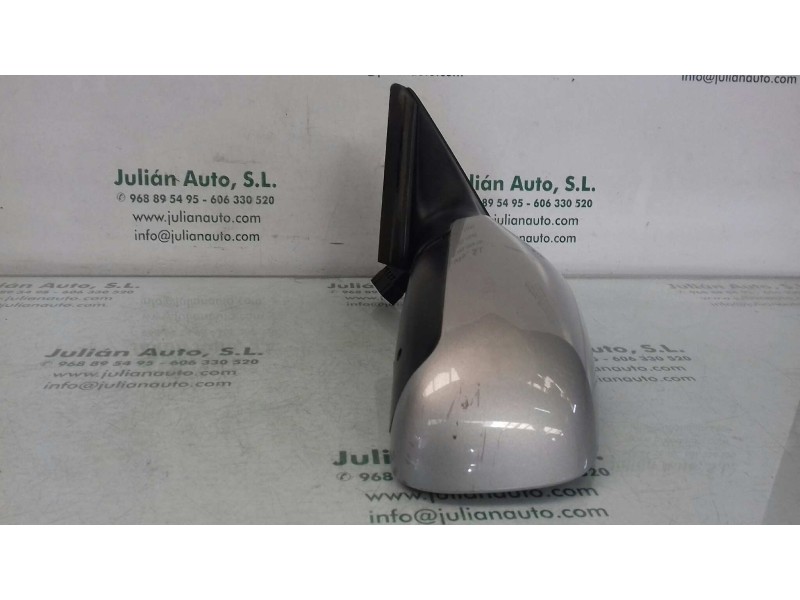 Recambio de retrovisor izquierdo para audi a4 berlina (b5) 1.9 tdi referencia OEM IAM 8D0857543  ELECTRICO