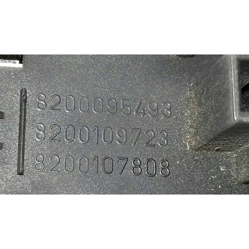 Recambio de warning para renault megane ii berlina 5p confort authentique referencia OEM IAM 8200095493  CIERRE PUERTAS