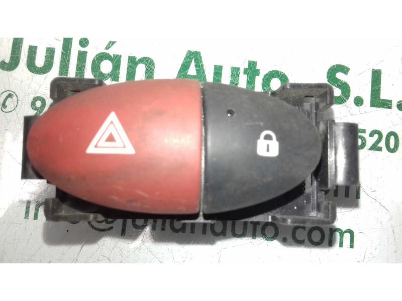Recambio de warning para renault master doka pritsche/-fgst l2h1 3,5t referencia OEM IAM E3160101  CIERRE PUERTAS
