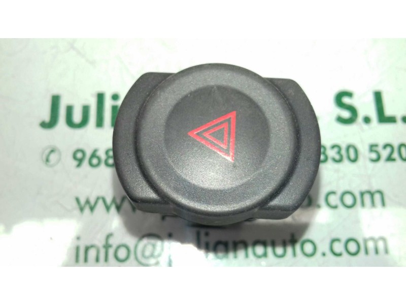 Recambio de warning para dacia sandero básico referencia OEM IAM 2517405  
