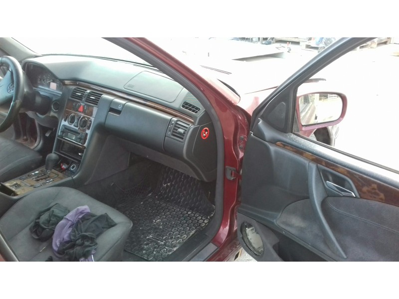 mercedes-benz clase e (w210) berlina diesel del año 2004