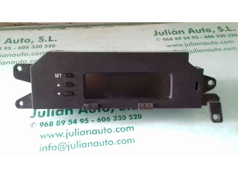 Recambio de pantalla multifuncion para hyundai i20 basis referencia OEM IAM 941011J721 12000013811V M21