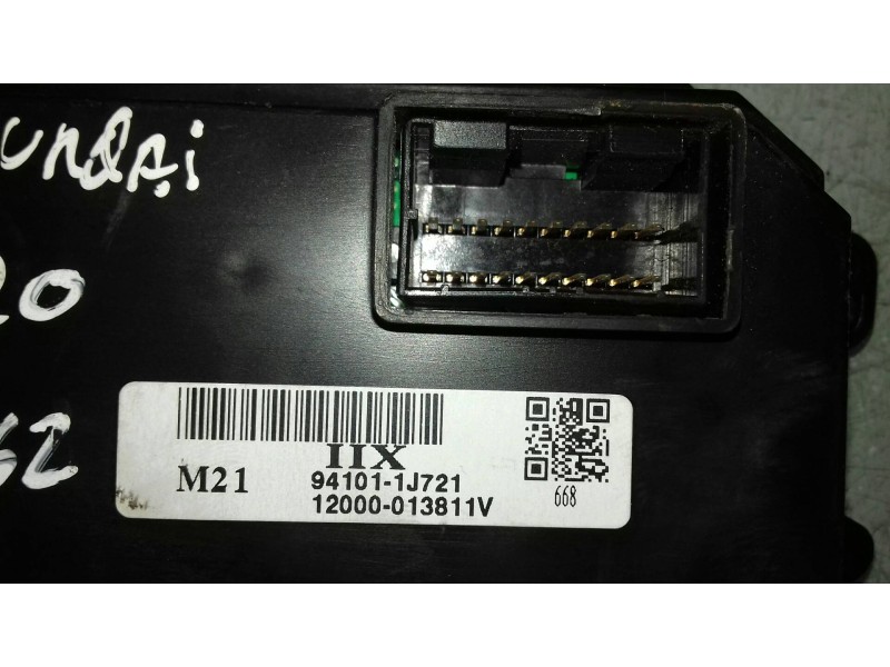 Recambio de pantalla multifuncion para hyundai i20 basis referencia OEM IAM 941011J721 12000013811V M21