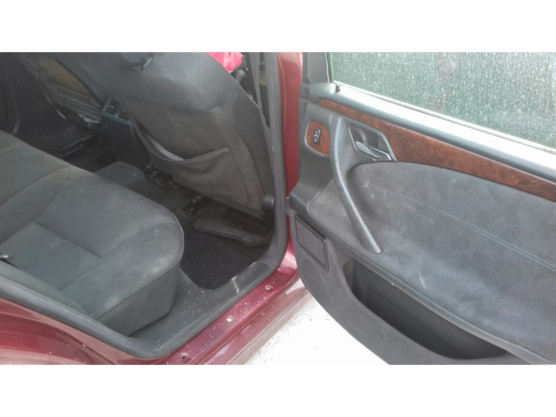 mercedes-benz clase e (w210) berlina diesel del año 2004