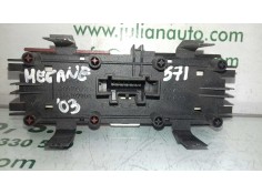 Recambio de warning para renault megane ii berlina 5p luxe privilege referencia OEM IAM 8200095493 88040001 CIERRE PUERTAS 2