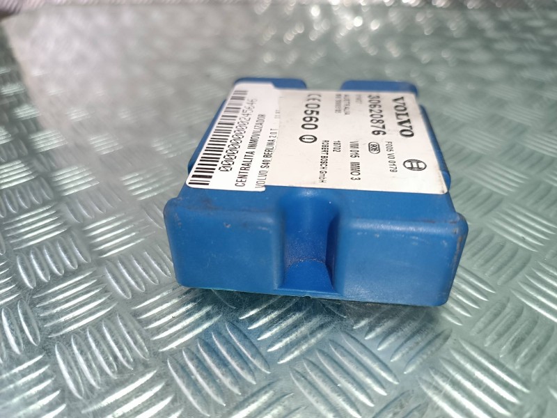 Recambio de centralita inmovilizador para volvo s40 berlina 2.0 t referencia OEM IAM 30620876 F005V00179 BOSCH