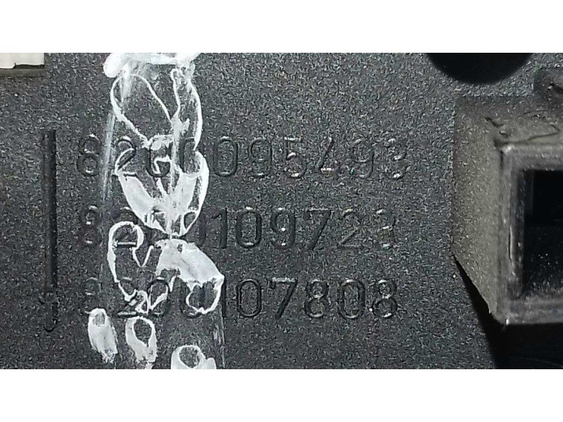 Recambio de warning para renault scenic ii confort authentique referencia OEM IAM 8200095493 88040001 CIERRE PUERTAS