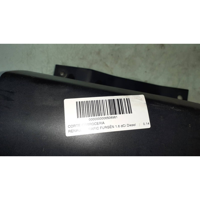 Recambio de molduras traseras para renault trafic furgón 1.6 dci diesel referencia OEM IAM 903903513R 105858A2 MOLDURA DERECHA Recambio de molduras traseras para renault trafic furgón 1.6 dci diesel referencia OEM IAM 903903513R 105858A2 MOLDURA DERECHA