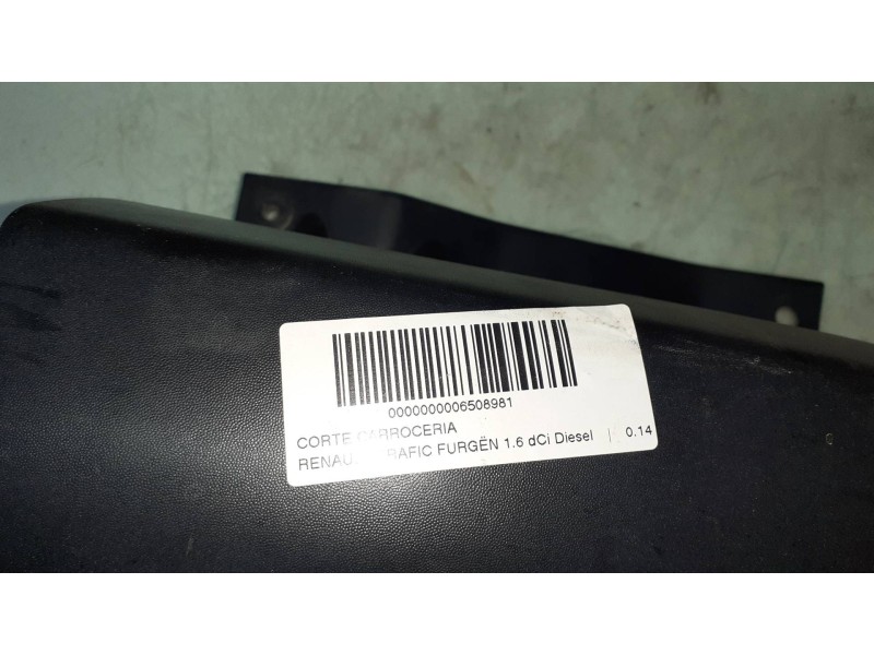 Recambio de molduras traseras para renault trafic furgón 1.6 dci diesel referencia OEM IAM 903903513R 105858A2 MOLDURA DERECHA Recambio de molduras traseras para renault trafic furgón 1.6 dci diesel referencia OEM IAM 903903513R 105858A2 MOLDURA DERECHA