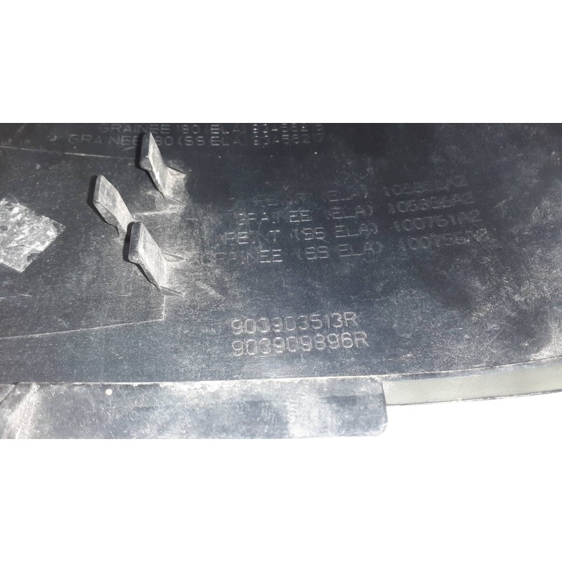 Recambio de molduras traseras para renault trafic furgón 1.6 dci diesel referencia OEM IAM 903903513R 105858A2 MOLDURA DERECHA Recambio de molduras traseras para renault trafic furgón 1.6 dci diesel referencia OEM IAM 903903513R 105858A2 MOLDURA DERECHA