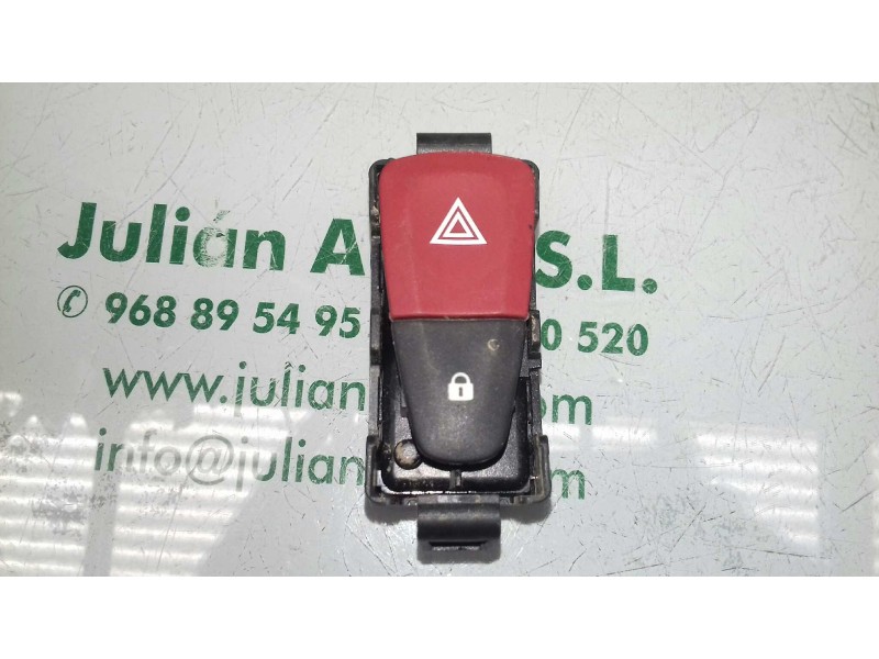 Recambio de warning para renault megane iii berlina 5 p expression referencia OEM IAM 8200214896 88300000 CIERRE PUERTAS
