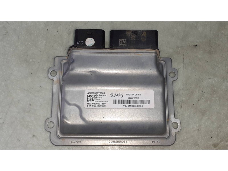 Recambio de centralita motor uce para peugeot 3008 allure referencia OEM IAM 9839318080 A3C0630670001 9694209980