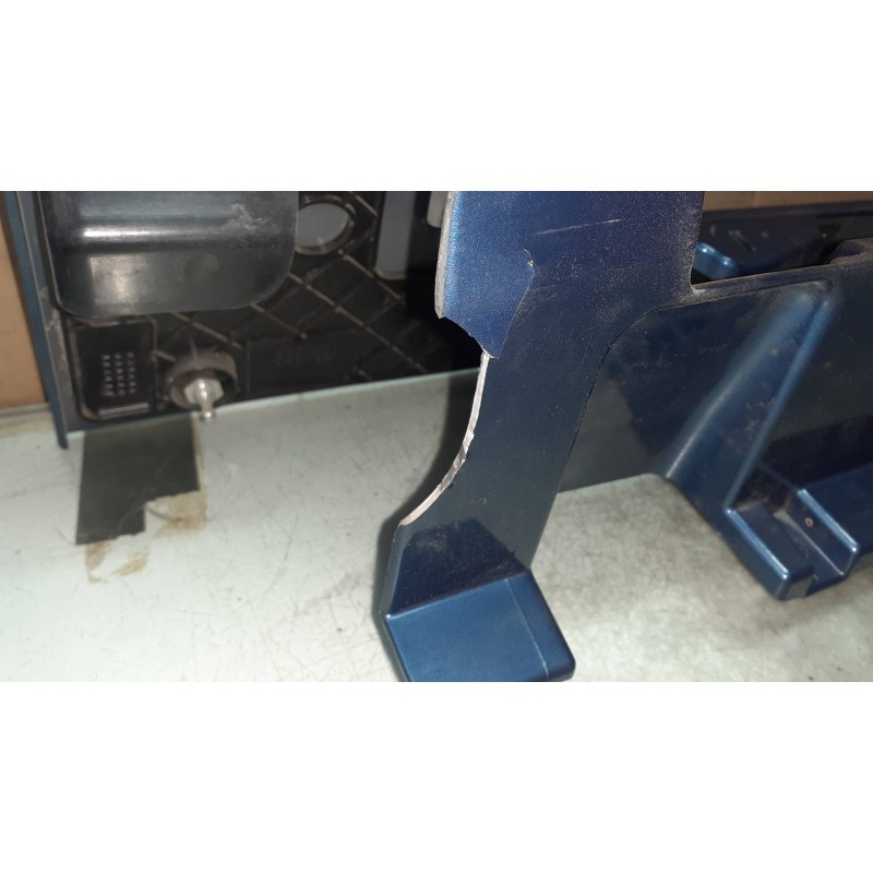 Recambio de piloto trasero izquierdo para renault trafic furgón 1.6 dci diesel referencia OEM IAM 93450958 100754A1 MOLDURA