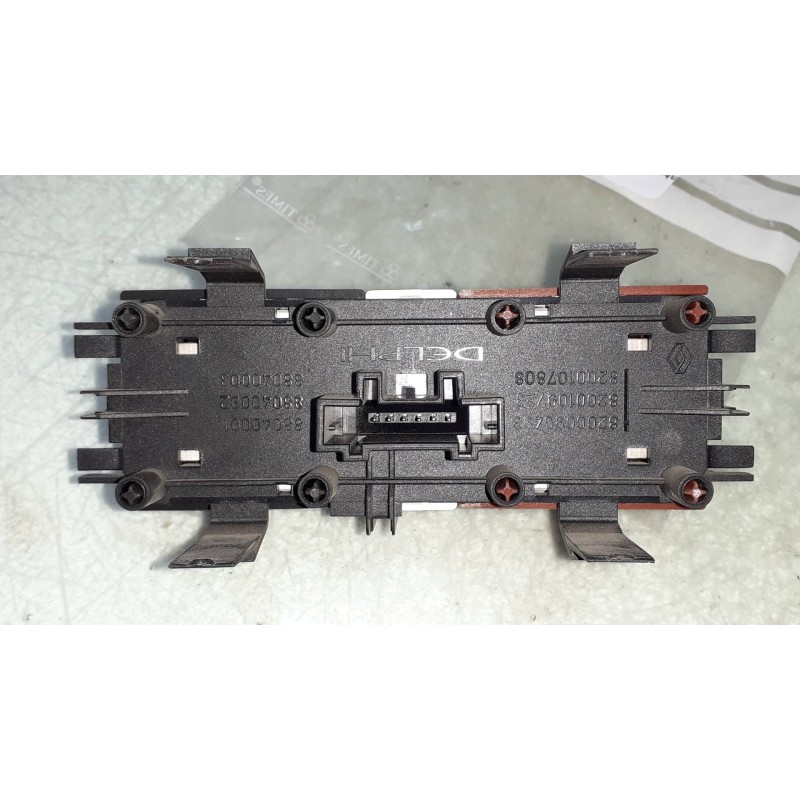 Recambio de warning para renault megane ii coupe/cabrio confort authentique referencia OEM IAM 8200107808 8200109723 8200107808