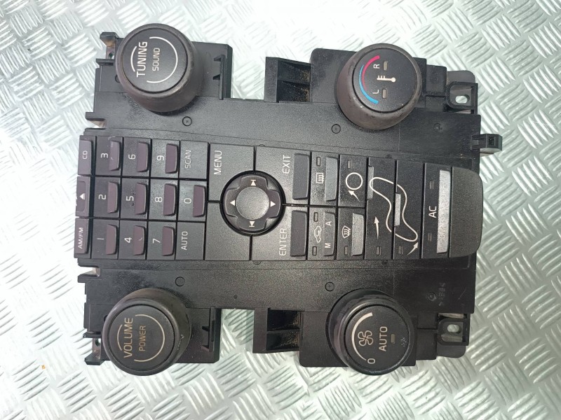 Recambio de mando multifuncion para volvo s40 berlina 1.8 kinetic referencia OEM IAM 30737669  PANEL CENTRAL