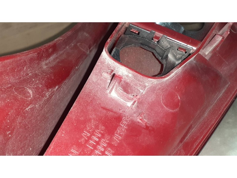 Recambio de piloto trasero derecho para citroen c3 hdi 70 furio referencia OEM IAM 2572  