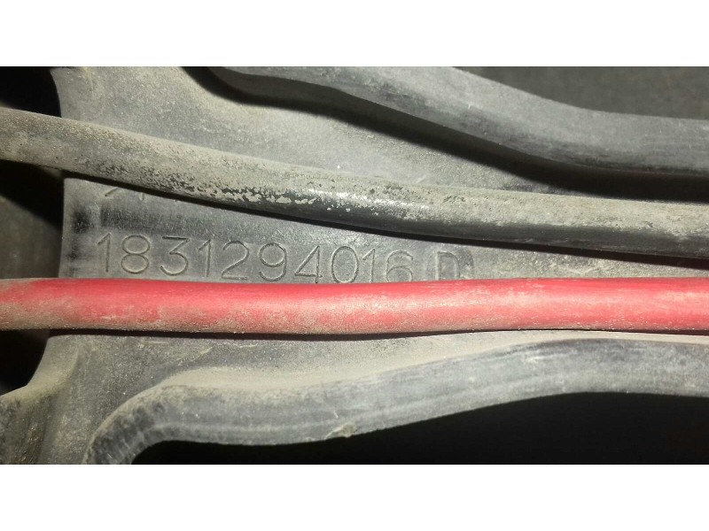 Recambio de electroventilador para peugeot 206 berlina xs referencia OEM IAM 1831294016D  2 PINES