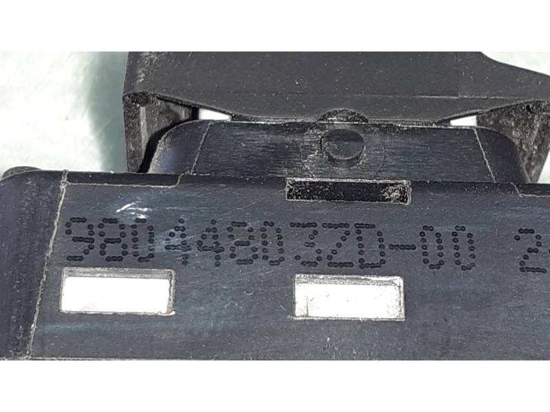 Recambio de mando elevalunas trasero derecho para peugeot 3008 allure referencia OEM IAM 98044803ZD  CONECTOR 4 PINES