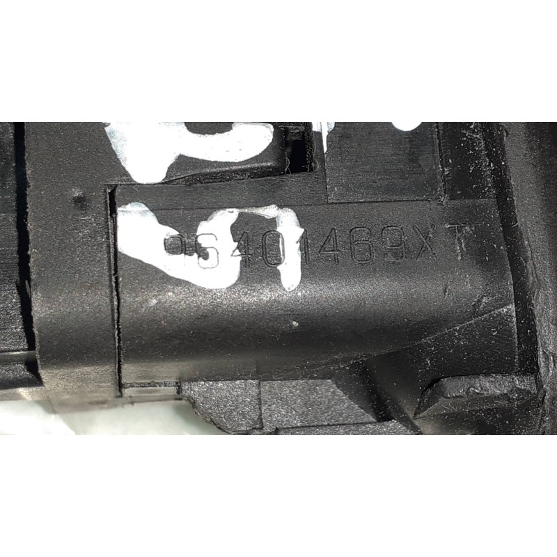 Recambio de mando elevalunas delantero izquierdo para citroen c3 hdi 70 furio referencia OEM IAM 27668 27668 964011469