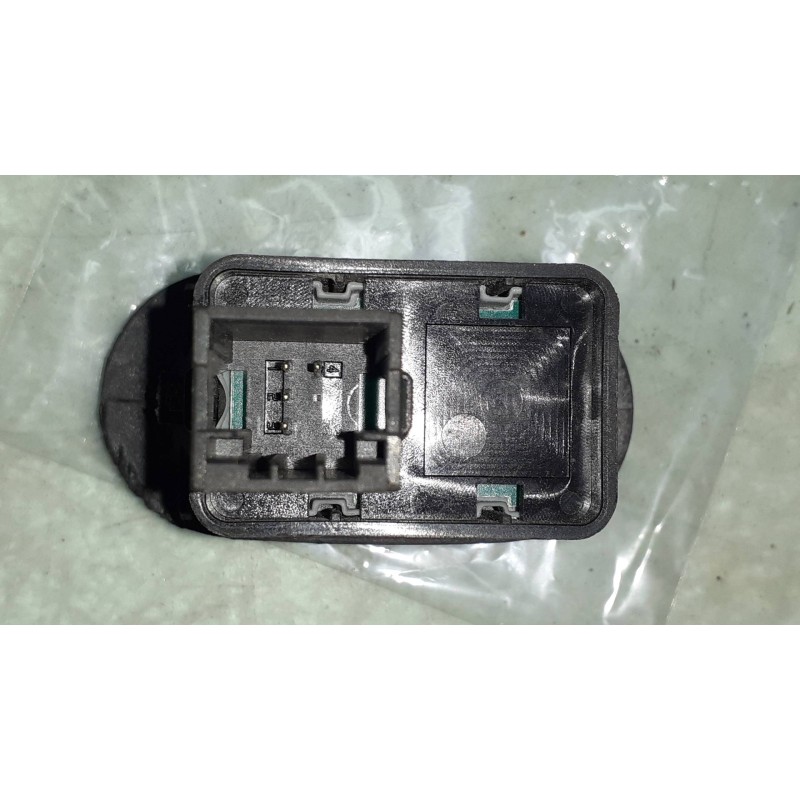 Recambio de mando elevalunas delantero izquierdo para citroen c3 hdi 70 furio referencia OEM IAM 27668 27668 964011469