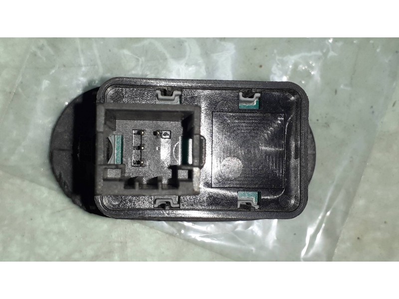 Recambio de mando elevalunas delantero izquierdo para citroen c3 hdi 70 furio referencia OEM IAM 27668 27668 964011469