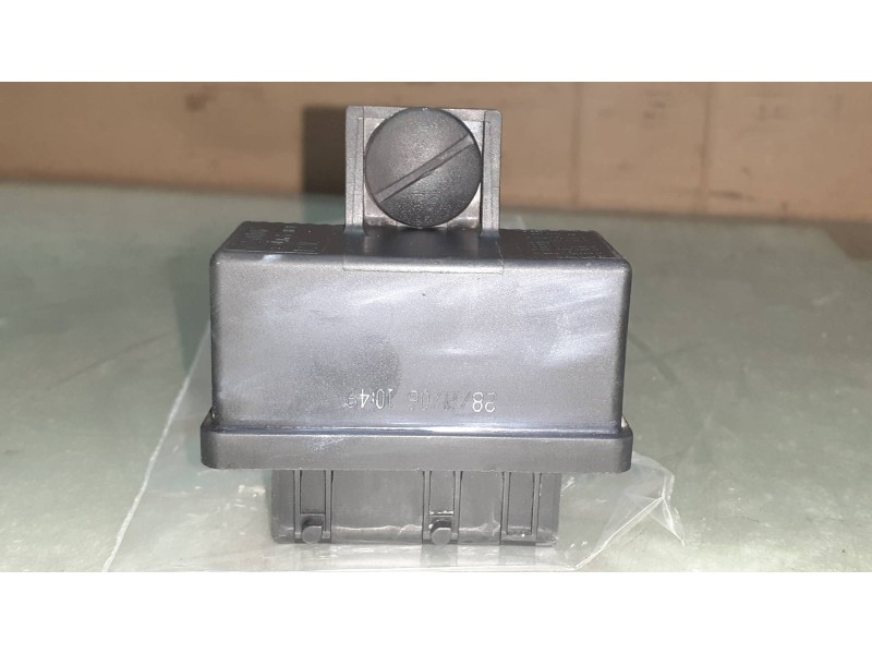 Recambio de caja precalentamiento para citroen c3 hdi 70 furio referencia OEM IAM 240107  BITRON