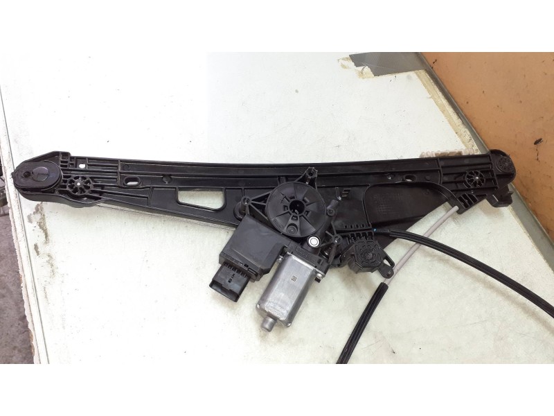 Recambio de elevalunas delantero derecho para peugeot 3008 allure referencia OEM IAM 156120831 9829482280 ELECTRICO