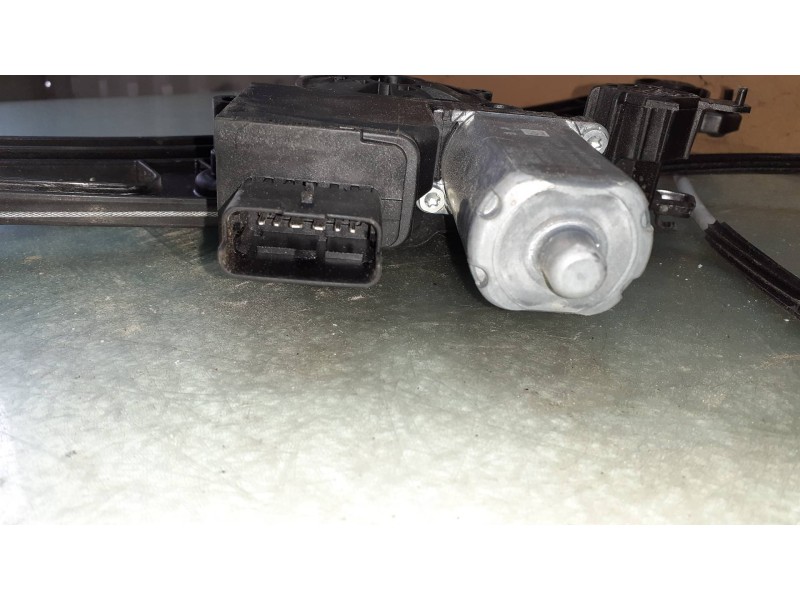 Recambio de elevalunas delantero derecho para peugeot 3008 allure referencia OEM IAM 156120831 9829482280 ELECTRICO