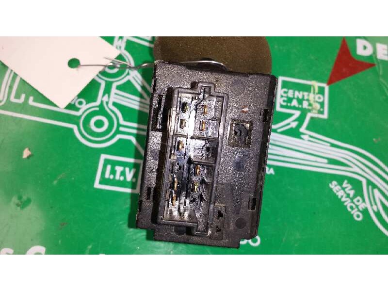 Recambio de mando limpia para peugeot 206 berlina xn referencia OEM IAM 96049597ZL 61580003 NEIMAN Recambio de mando limpia para peugeot 206 berlina xn referencia OEM IAM 96049597ZL 61580003 NEIMAN